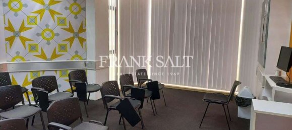 234m² Office in Saint Julian's, Malta No. 13625 3