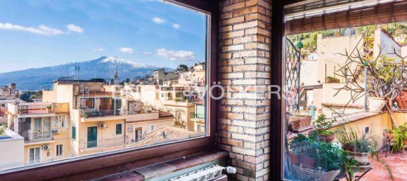 2 bedrooms Penthouse in Taormina, Italy No. 107539 17
