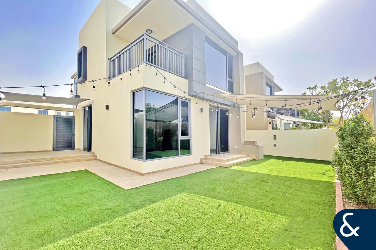 4 bedrooms Villa in Dubai Hills Estate, UAE No. 109560