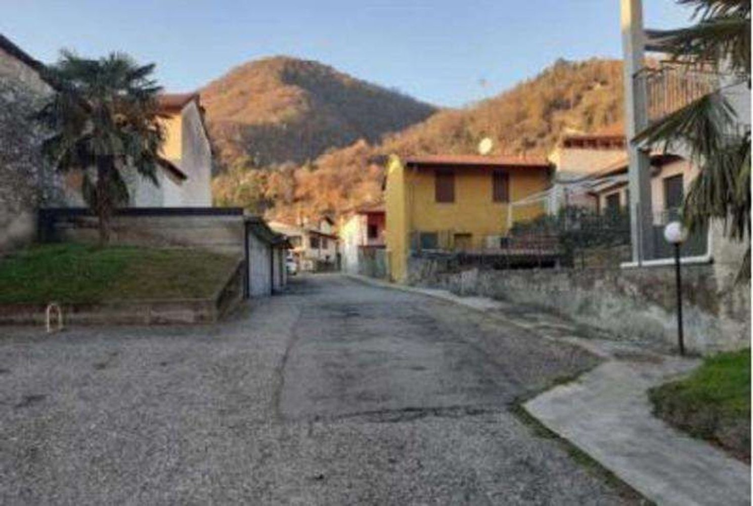 3-Zimmer Wohnung in Cuveglio, Italy, Nr. 3144