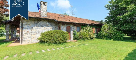 4 غرف نوم فيلا في Vergiate, Italy رقم 331174 5