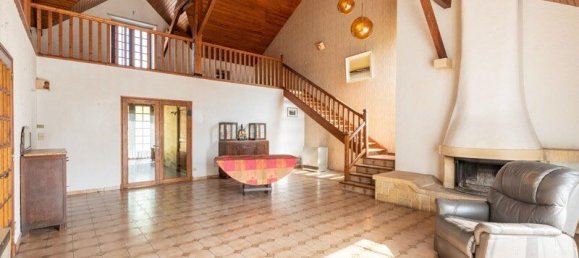 3 bedrooms House in Occitanie, France No. 338609 2