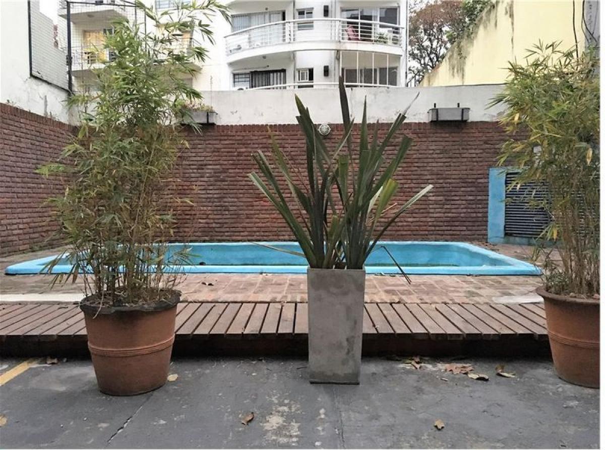 Apartamento de 3 dormitorios en Buenos Aires, Argentina No. 102735