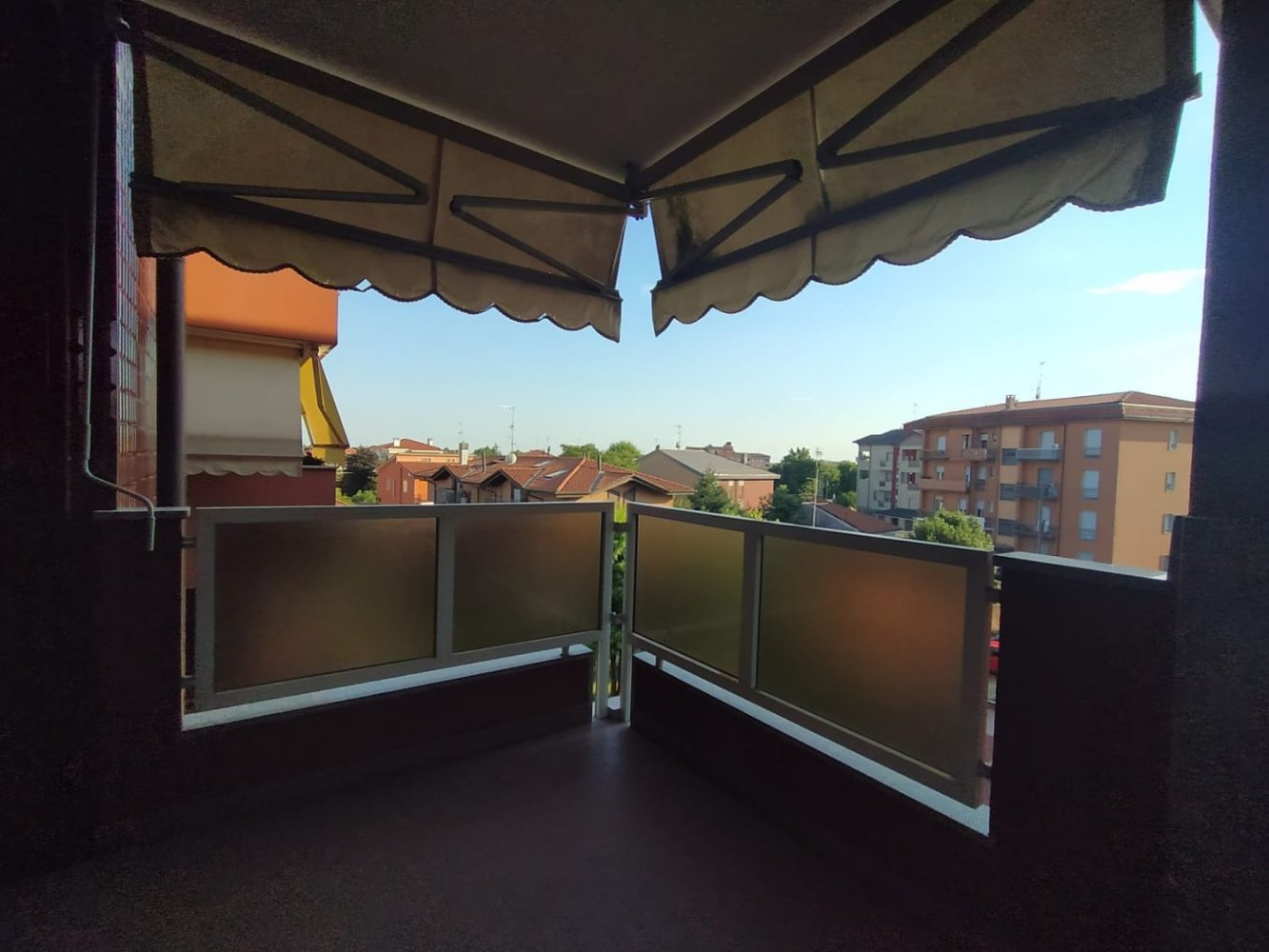 2-salle Appartement à Abbiategrasso, Italy No. 254461