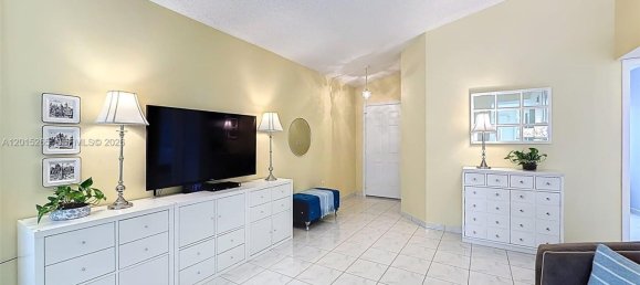 3 dormitorios dúplex en venta en Miami, Miami-Dade, Florida, USA № 614935 16