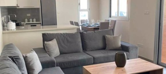 3 bedrooms Apartment in Paphos, Cyprus No. 19842 2