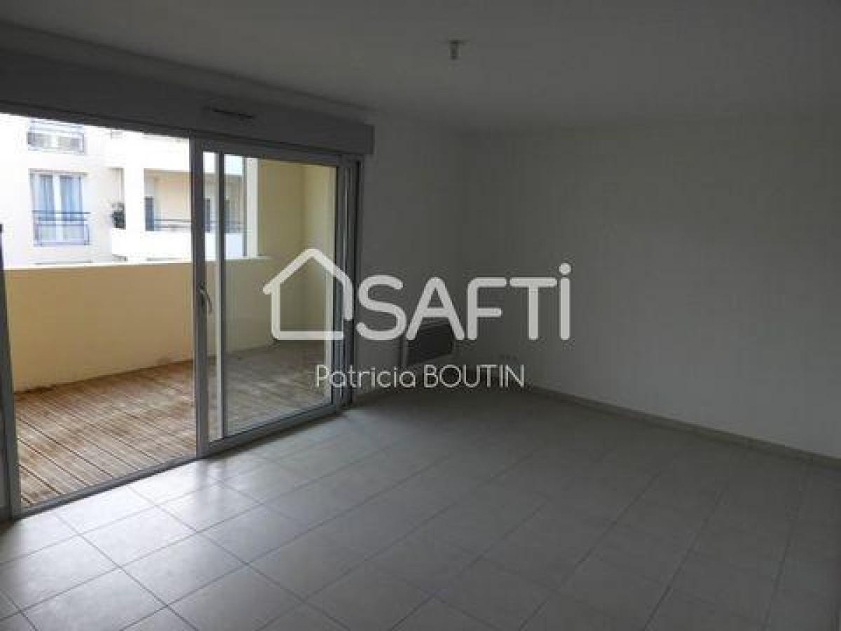 Студия в Ньор, Франция № 34403