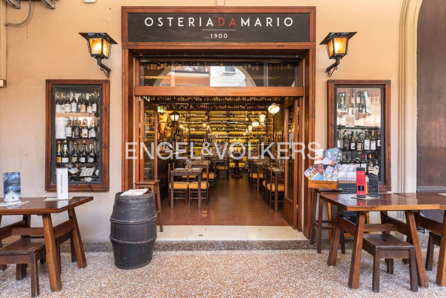 2غرفة عقار تجاري في Bologna, Italy رقم 357257