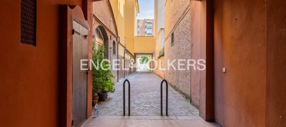 2غرفة عقار تجاري في Bologna, Italy رقم 357257 12