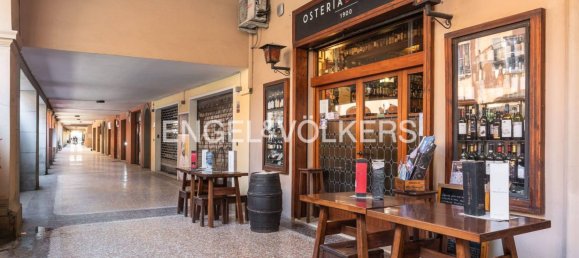 2غرفة عقار تجاري في Bologna, Italy رقم 357257 4