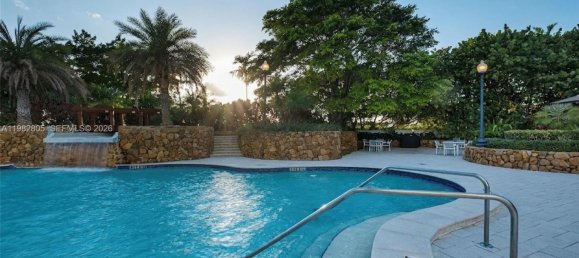 2 chambres propriété commerciale à louer à Miami, Miami-Dade, Florida, USA № 615730 4