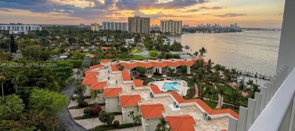 2 chambres propriété commerciale à louer à Miami, Miami-Dade, Florida, USA № 615730 28