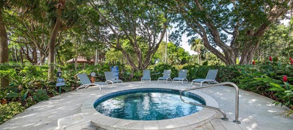 2 chambres propriété commerciale à louer à Miami, Miami-Dade, Florida, USA № 615730 6