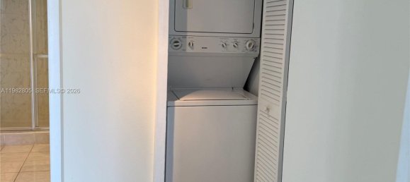 2 chambres propriété commerciale à louer à Miami, Miami-Dade, Florida, USA № 615730 10