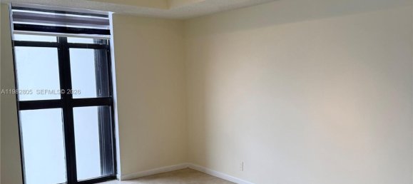 2 chambres propriété commerciale à louer à Miami, Miami-Dade, Florida, USA № 615730 7