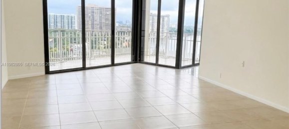 2 chambres propriété commerciale à louer à Miami, Miami-Dade, Florida, USA № 615730 29