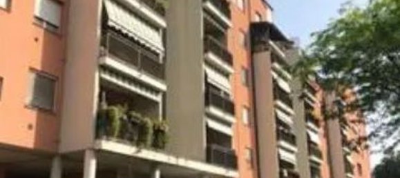 3 rooms Apartment in Brugherio, Italy No. 6420 13