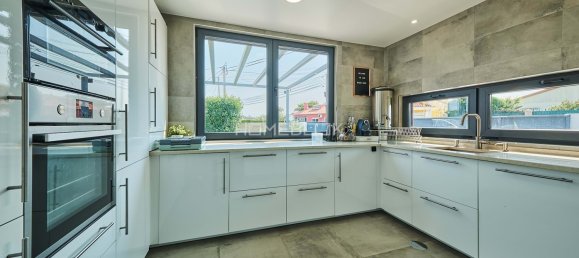 3 Schlafzimmer Haus in Sintra, Portugal, Nr. 84218 8