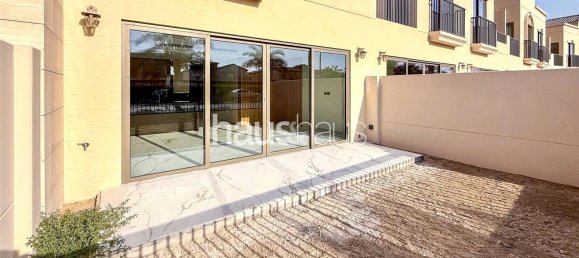 Adosado de 3 dormitorios en Jumeirah Golf Estates, UAE No. 99806 4
