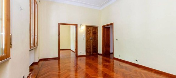 Вилла с 6 спальнями в Турин, Италия № 170653 31