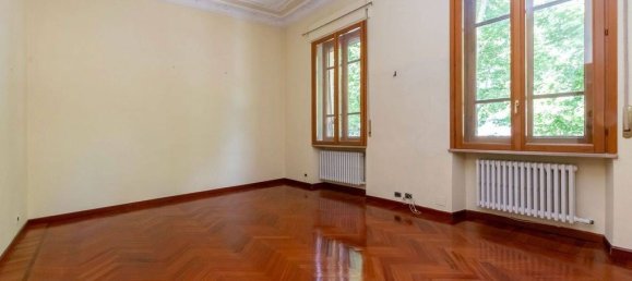 Вилла с 6 спальнями в Турин, Италия № 170653 29