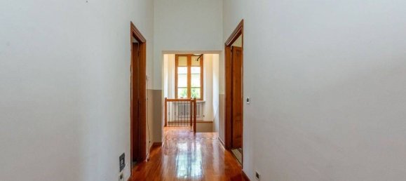 Вилла с 6 спальнями в Турин, Италия № 170653 26