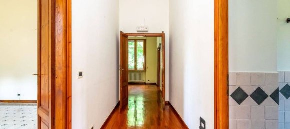 Вилла с 6 спальнями в Турин, Италия № 170653 23