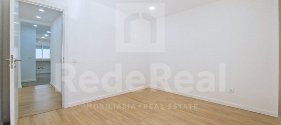 Apartamento de 4 dormitorios en Quelfes, Portugal No. 90057 13