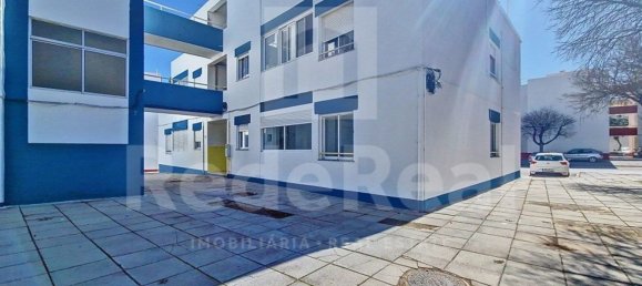 Apartamento de 4 dormitorios en Quelfes, Portugal No. 90057 24