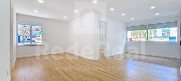 Apartamento de 4 dormitorios en Quelfes, Portugal No. 90057 6