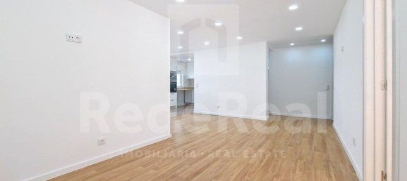 Apartamento de 4 dormitorios en Quelfes, Portugal No. 90057 22