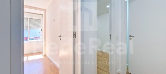 Apartamento de 4 dormitorios en Quelfes, Portugal No. 90057 12