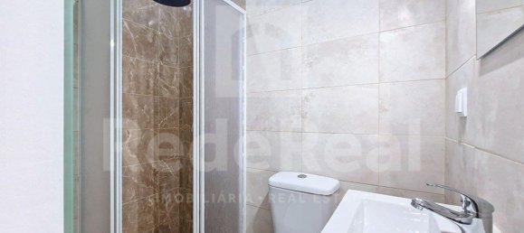 Apartamento de 4 dormitorios en Quelfes, Portugal No. 90057 5