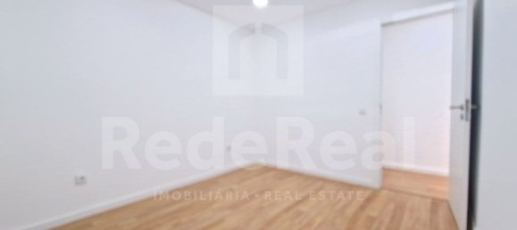 Apartamento de 4 dormitorios en Quelfes, Portugal No. 90057 18