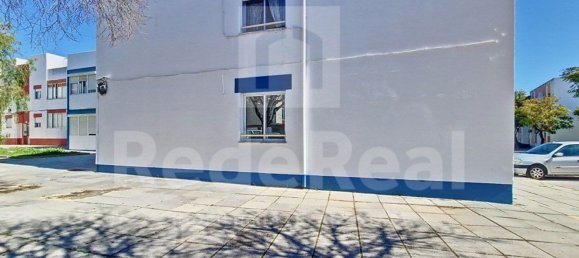 Apartamento de 4 dormitorios en Quelfes, Portugal No. 90057 26