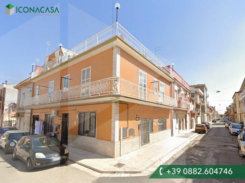 6 rooms House in San Severo, Italy No. 23780