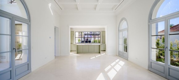 4 bedrooms Villa in Nueva Andalucia, Spain No. 285561 23