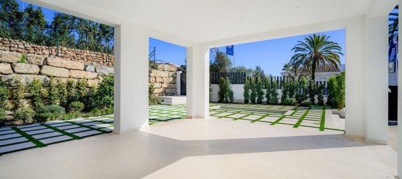 4 bedrooms Villa in Nueva Andalucia, Spain No. 285561 21