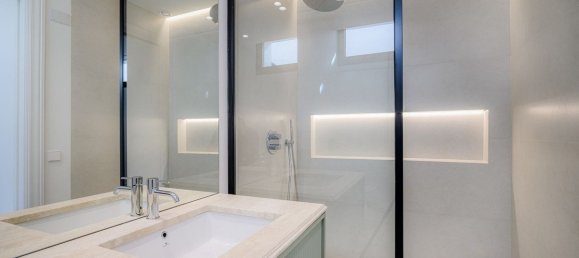 4 bedrooms Villa in Nueva Andalucia, Spain No. 285561 19