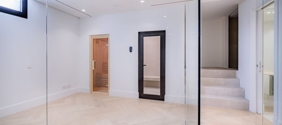 4 bedrooms Villa in Nueva Andalucia, Spain No. 285561 12