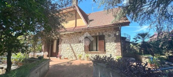 5 bedrooms Villa in Velletri, Italy No. 321613 4