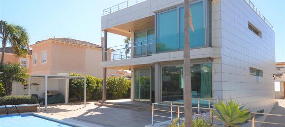 Villa de 2 dormitorios en La Zenia, Spain No. 1131 2