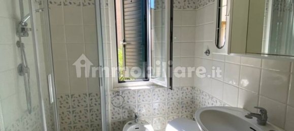 Квартира с 2 спальнями в Понтедера, Италия № 302335 12