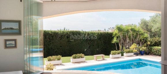 3 bedrooms Villa in Estepona, Spain No. 135089 3
