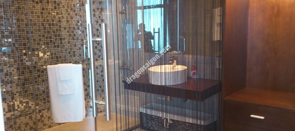 3 bedrooms Apartment in District 1, Vietnam No. 11095 4