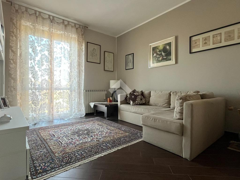 Apartamento de 2 dormitorios en Lodi, Italy No. 234815