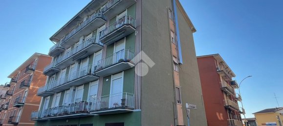 Apartamento de 2 dormitorios en Lodi, Italy No. 234815 2