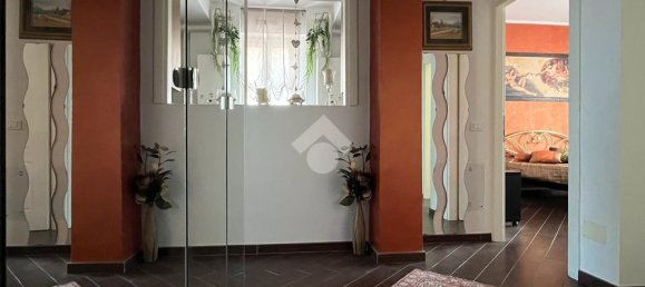 Apartamento de 2 dormitorios en Lodi, Italy No. 234815 17