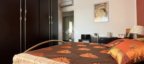 Apartamento de 2 dormitorios en Lodi, Italy No. 234815 12