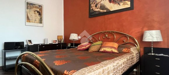 Apartamento de 2 dormitorios en Lodi, Italy No. 234815 11